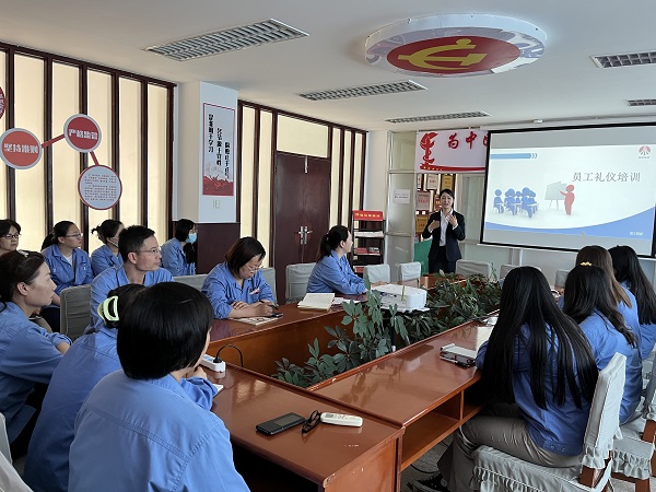 提升服務(wù)質(zhì)量，加快業(yè)財(cái)融合1.jpg