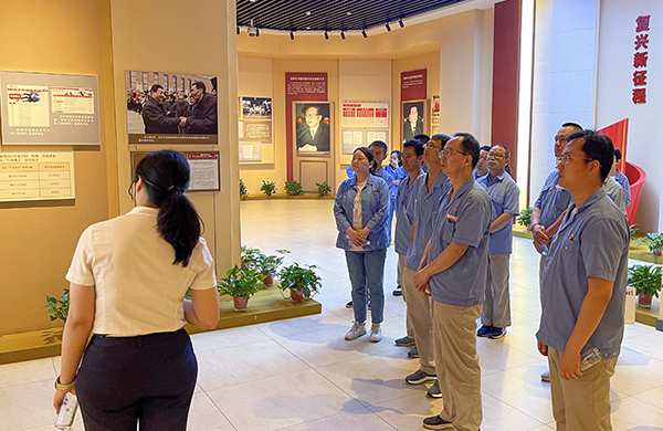 8月11日，物資采供部黨支部和計劃財務(wù)部黨支部聯(lián)合開展主題黨日活動 (4)    600.jpg