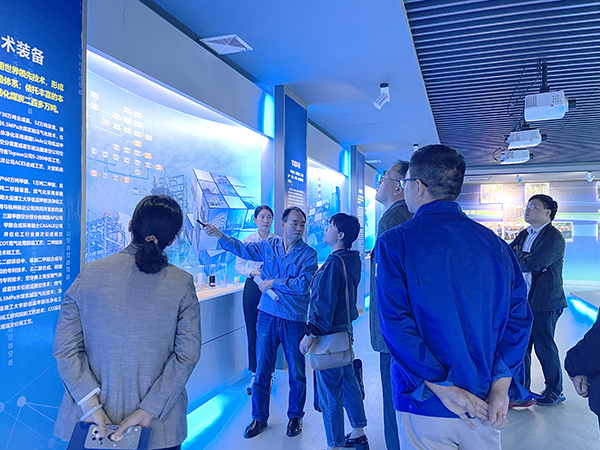 2023年9月25日，陜西省工信廳節(jié)能綜合利用處和原材料工業(yè)處調(diào)研組到公司調(diào)研幫扶.jpg