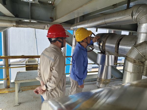 6月5日上午，尿素車間開展節(jié)前安全檢查.jpg