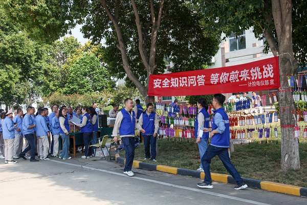 6月20日，計(jì)控電儀部面向全廠職工開展“安全知識(shí)問(wèn)答，等你來(lái)挑戰(zhàn)”安全問(wèn)答競(jìng)賽活動(dòng)2.jpg