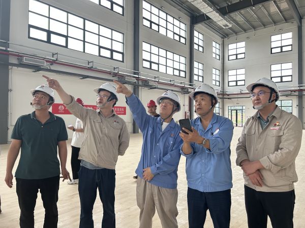 7.10公司領(lǐng)導(dǎo)深入施工現(xiàn)場、職工餐廳督導(dǎo)檢查附圖   1.jpg