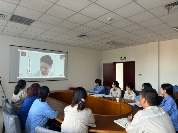 9月12日下午彬州分部同步學(xué)習(xí)觀(guān)看.jpg