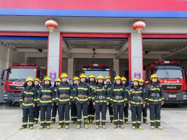 10月15日，消防隊員參加聯(lián)防聯(lián)訓(xùn).jpg