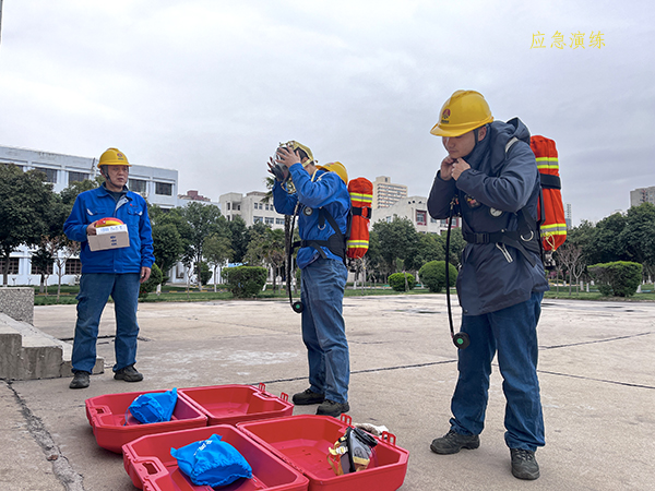 3月27日16：30，合成車間員工進行演練中.jpg
